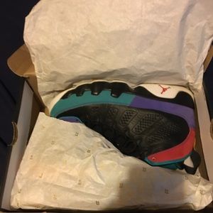 AIR JORDAN
AIR JORDAN 9 RETRO "DREAM IT, DO IT"